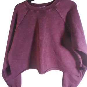 Joy Lab Women's Burgundy Cropped Sweatshirt Size M Workout Casual
